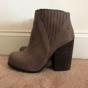Jeffrey Campbell  reserve for @bburton3